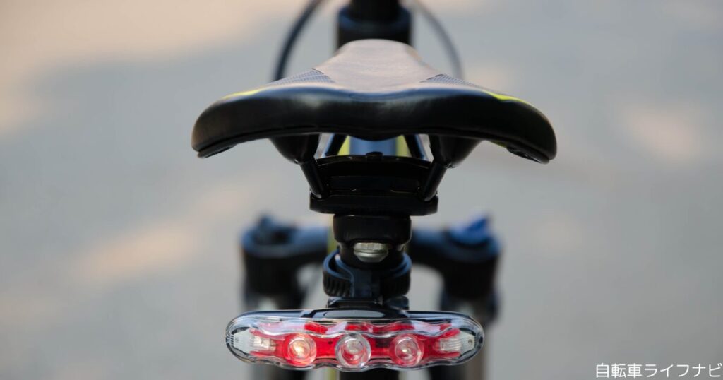 自転車のテールライトの点滅が消えない時の対処法は？