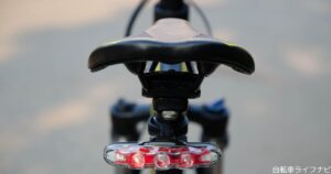 自転車のテールライトの点滅が消えない時の対処法は？