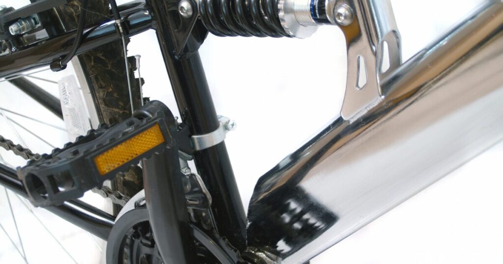 自転車のペダルからギシギシと異音がする時の対処法は？