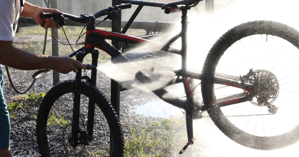 自転車の洗車で洗剤の代用に使えるものは？